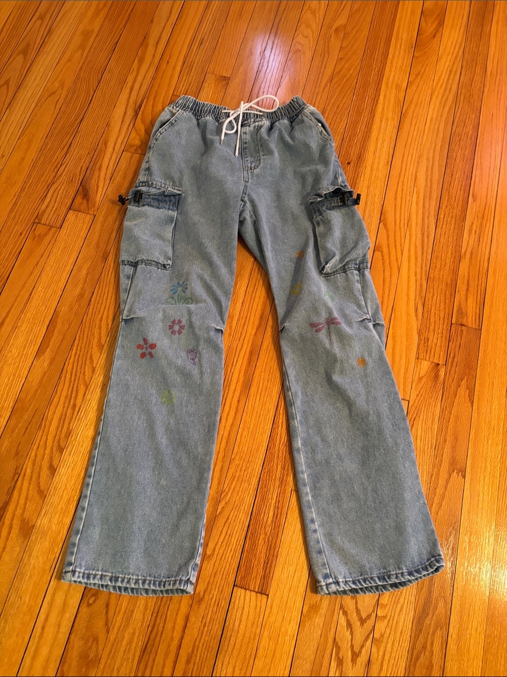 Hand-Painted Light Wash Cargo Jeans with Floral Accents Size Small